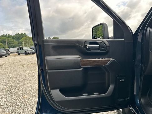 Used 2022 Chevrolet Silverado 2500 High Country AWD/4WD image 24
