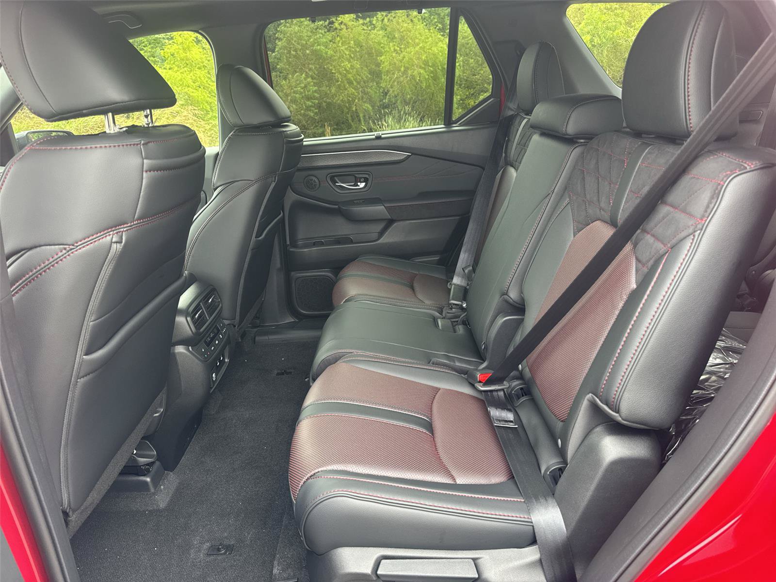New 2026 Honda Pilot Black Edition image 31