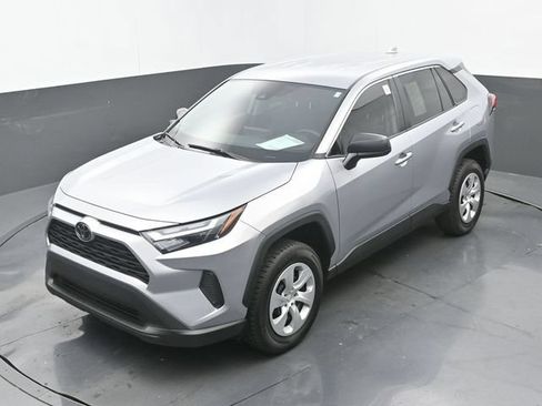 Used 2024 Toyota RAV4 LE FWD image 32
