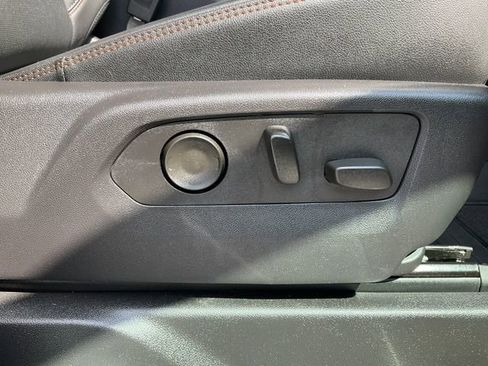 Used 2024 GMC Sierra 1500 AT4 w/ AT4 Premium Package image 19