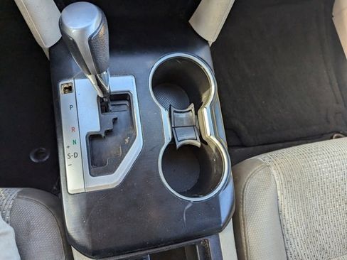 Used 2014 Toyota Camry LE image 15