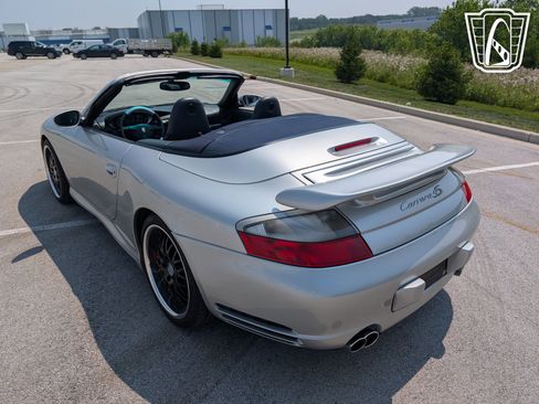 Used 2004 Porsche 911 Carrera 4S image 8