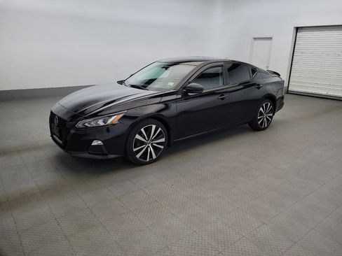 Used 2019 Nissan Altima 2.5 SR w/ SR Premium Package AWD/4WD image 2