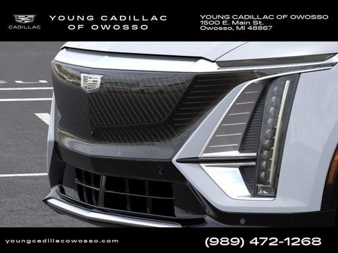 New 2027 Cadillac Lyriq Luxury w/ LPO, Floor Liner Package AWD/4WD image 14