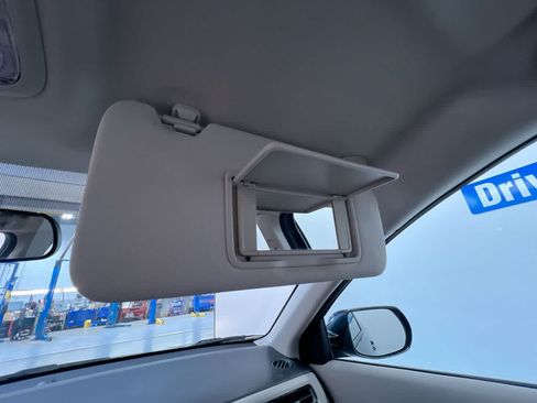 Used 2016 Honda HR-V LX image 32