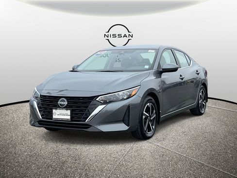 Certified 2025 Nissan Sentra SV image 4