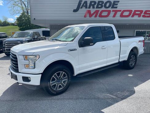 Used 2015 Ford F150 XLT w/ Equipment Group 302A Luxury image 3