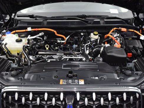 Used 2024 Lincoln Corsair Grand Touring w/ Equipment Group 301A image 19