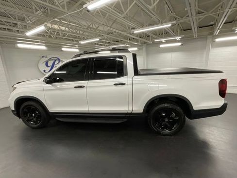 Certified 2023 Honda Ridgeline Black Edition image 2
