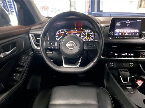 Used 2023 Nissan Rogue SV w/ SV Premium B Package AWD/4WD image 17