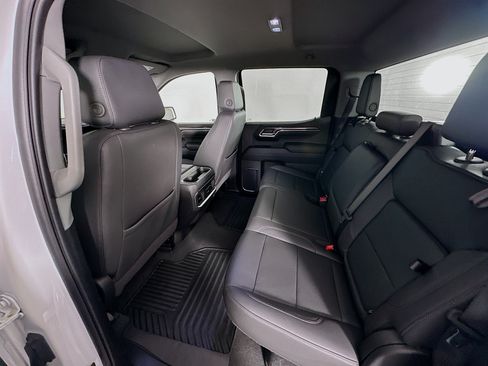 Used 2024 Chevrolet Silverado 1500 LTZ RWD image 28