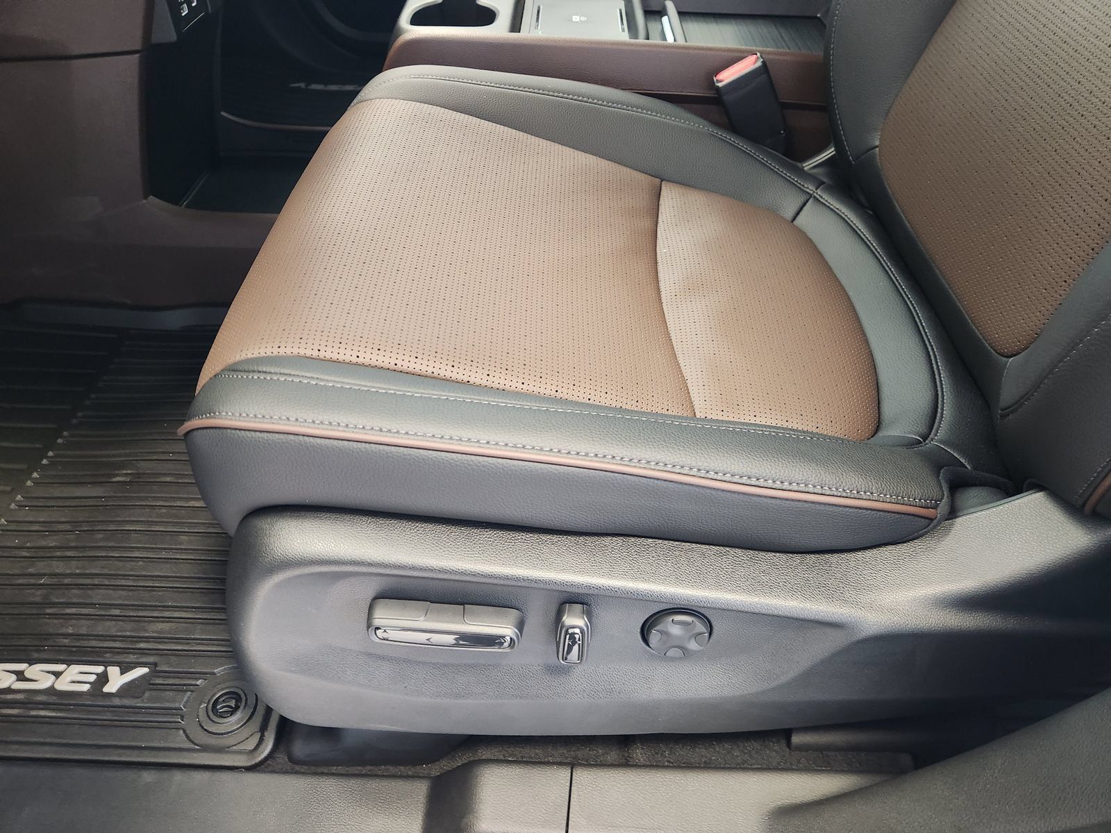 New 2026 Honda Odyssey Elite image 25