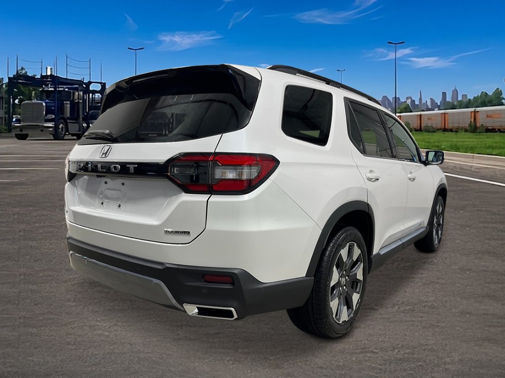 New 2026 Honda Pilot Touring image 2