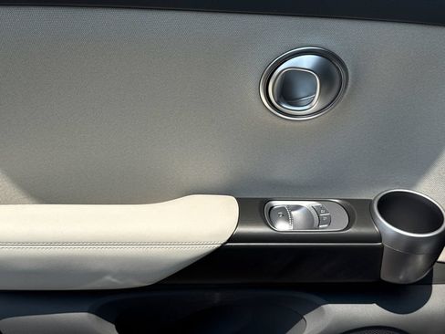 New 2026 Genesis GV60 RWD image 24