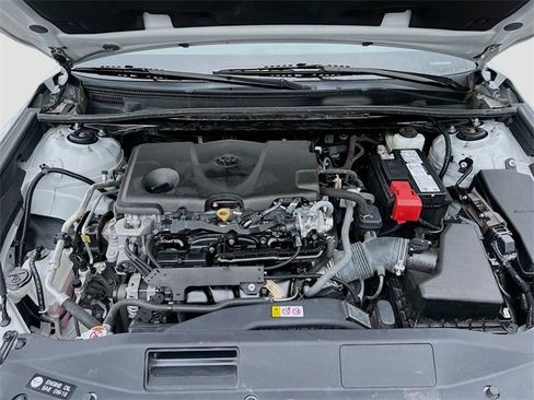 Used 2024 Toyota Camry SE image 27