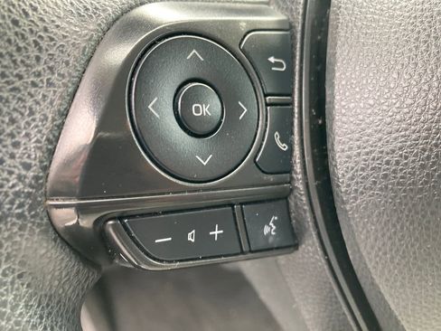 Used 2022 Toyota Corolla LE image 36