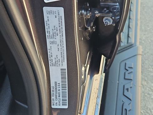 Certified 2025 RAM 1500 Tradesman AWD/4WD image 28