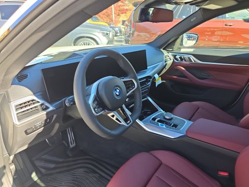New 2025 BMW i4 xDrive40i image 23
