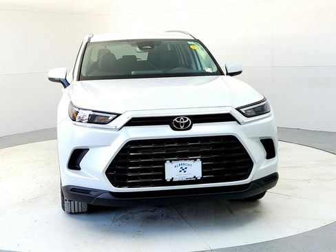 New 2026 Toyota Grand Highlander XLE image 8