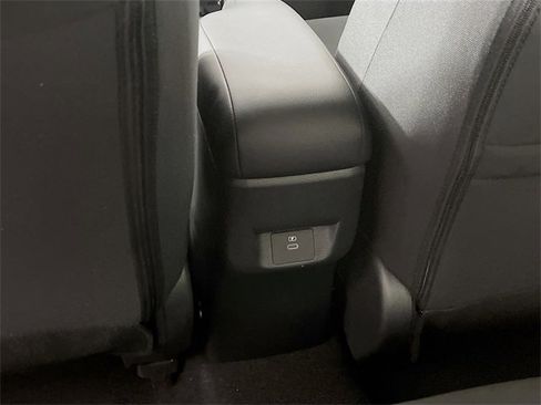 New 2025 Nissan Versa SV w/ Trunk Package image 15