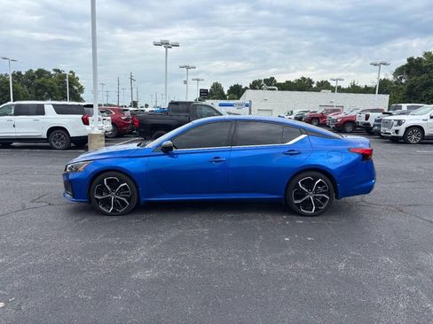 Used 2025 Nissan Altima 2.5 SR FWD image 6