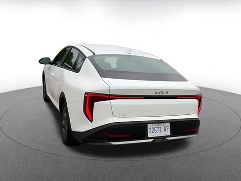 Used 2025 Kia K4 FWD image 11