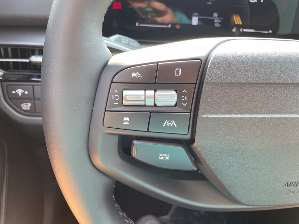 New 2026 Kia Sportage EX FWD image 24