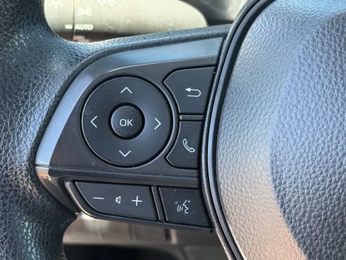 Used 2025 Toyota Corolla LE FWD image 10