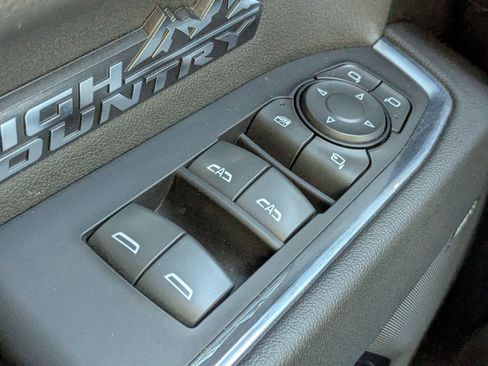 Used 2022 Chevrolet Silverado 1500 High Country w/ High Country Premium Package image 25