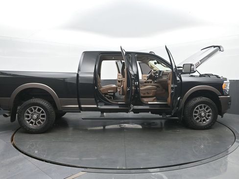 Used 2022 RAM 3500 Limited AWD/4WD image 63