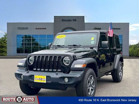 Used 2022 Jeep Wrangler Unlimited Sport AWD/4WD image 2