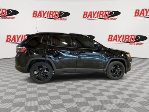 Used 2021 Jeep Compass Latitude FWD image 9