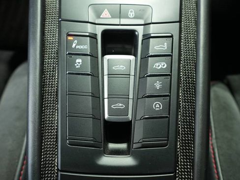 Certified 2018 Porsche 911 Targa 4 GTS image 22