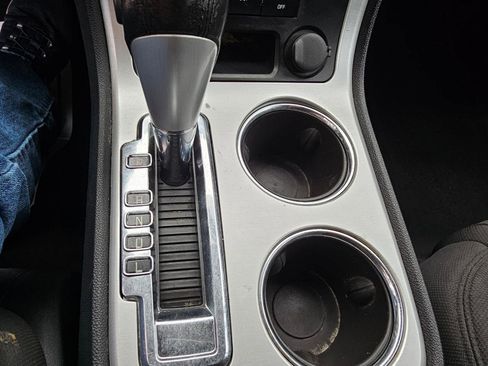 Used 2012 GMC Acadia SLE image 41