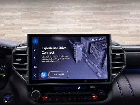 Used 2024 Toyota Tundra Platinum AWD/4WD image 20