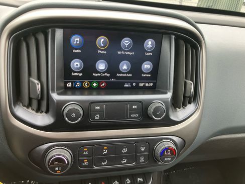 Used 2022 Chevrolet Colorado Z71 AWD/4WD image 15