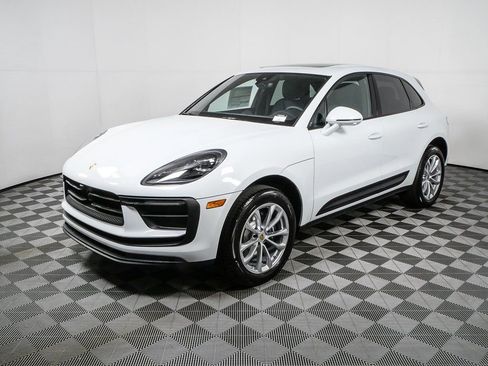 New 2026 Porsche Macan image 1