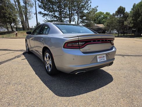 Used 2015 Dodge Charger SXT w/ AWD Plus Group image 4