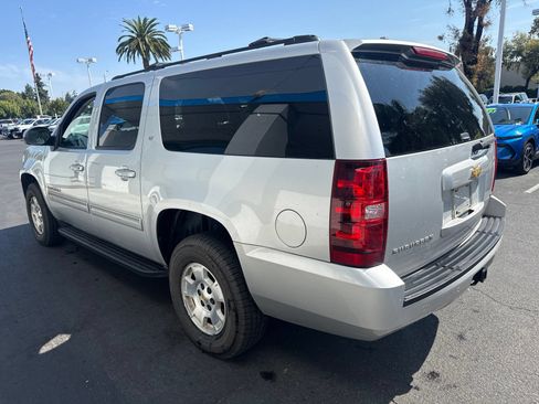 Used 2011 Chevrolet Suburban LT AWD/4WD image 12