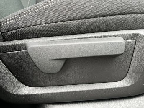 New 2025 RAM 2500 Big Horn AWD/4WD image 28