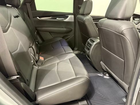 Certified 2025 Cadillac XT5 Premium Luxury AWD/4WD image 32