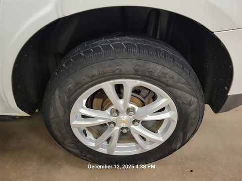 Used 2016 Chevrolet Equinox LT w/ Convenience Package image 10