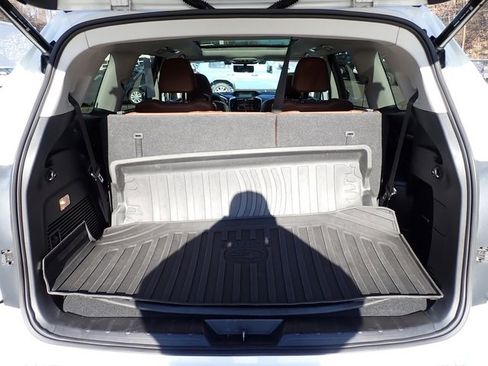 Used 2022 Subaru Ascent Touring w/ Popular Package #2A image 6
