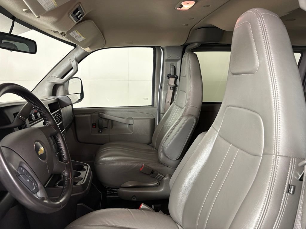 Used 2023 Chevrolet Express 3500 LS RWD image 19
