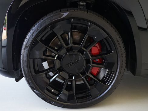 Used 2023 BMW XM AWD/4WD image 31