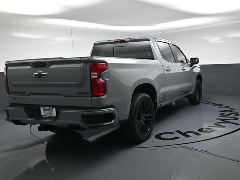 Used 2024 Chevrolet Silverado 1500 RST w/ Dark Appearance Package AWD/4WD image 9