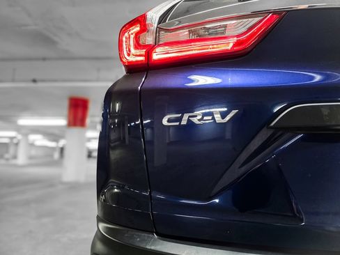 Used 2018 Honda CR-V LX image 9