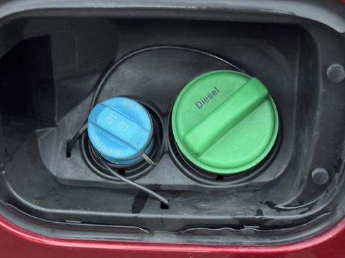 Used 2023 GMC Sierra 2500 Denali image 7