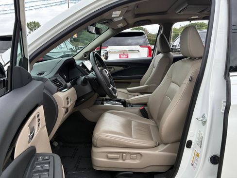 Used 2021 Honda Pilot Elite image 15