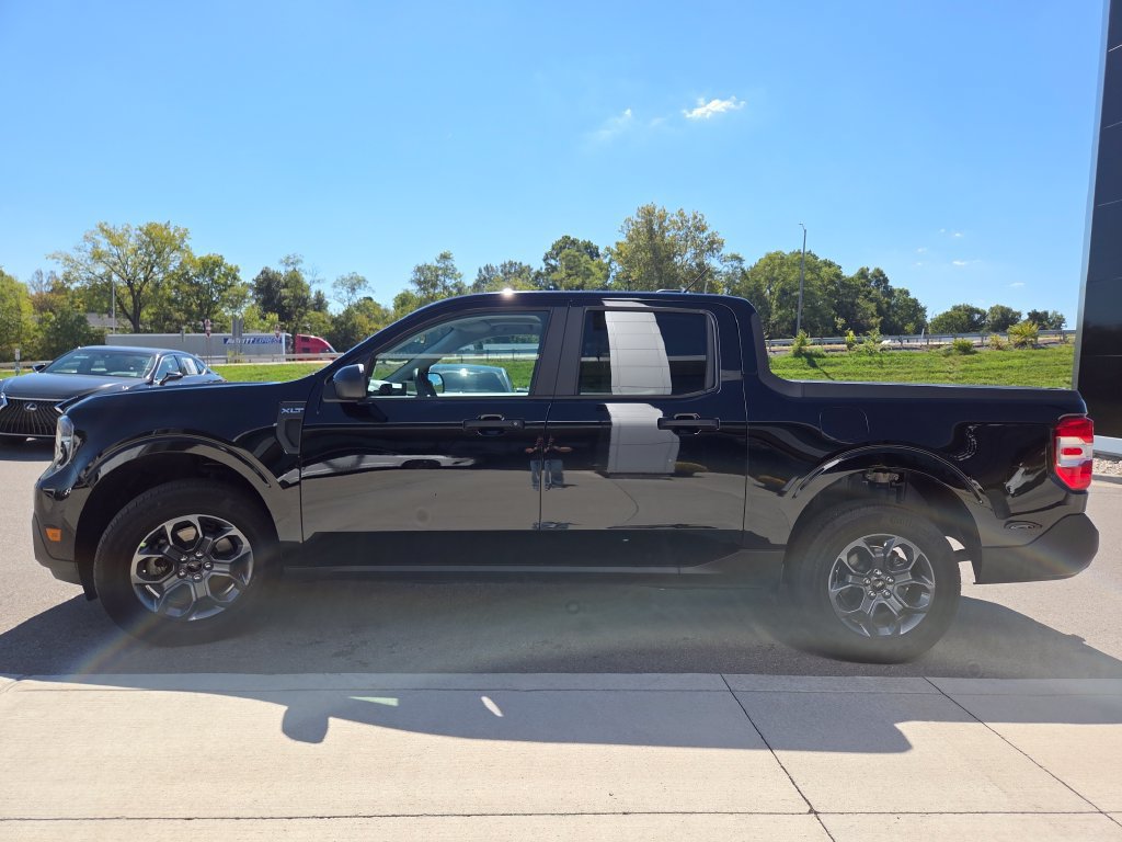 Used 2025 Ford Maverick XLT w/ Equipment Group 301A AWD/4WD image 22